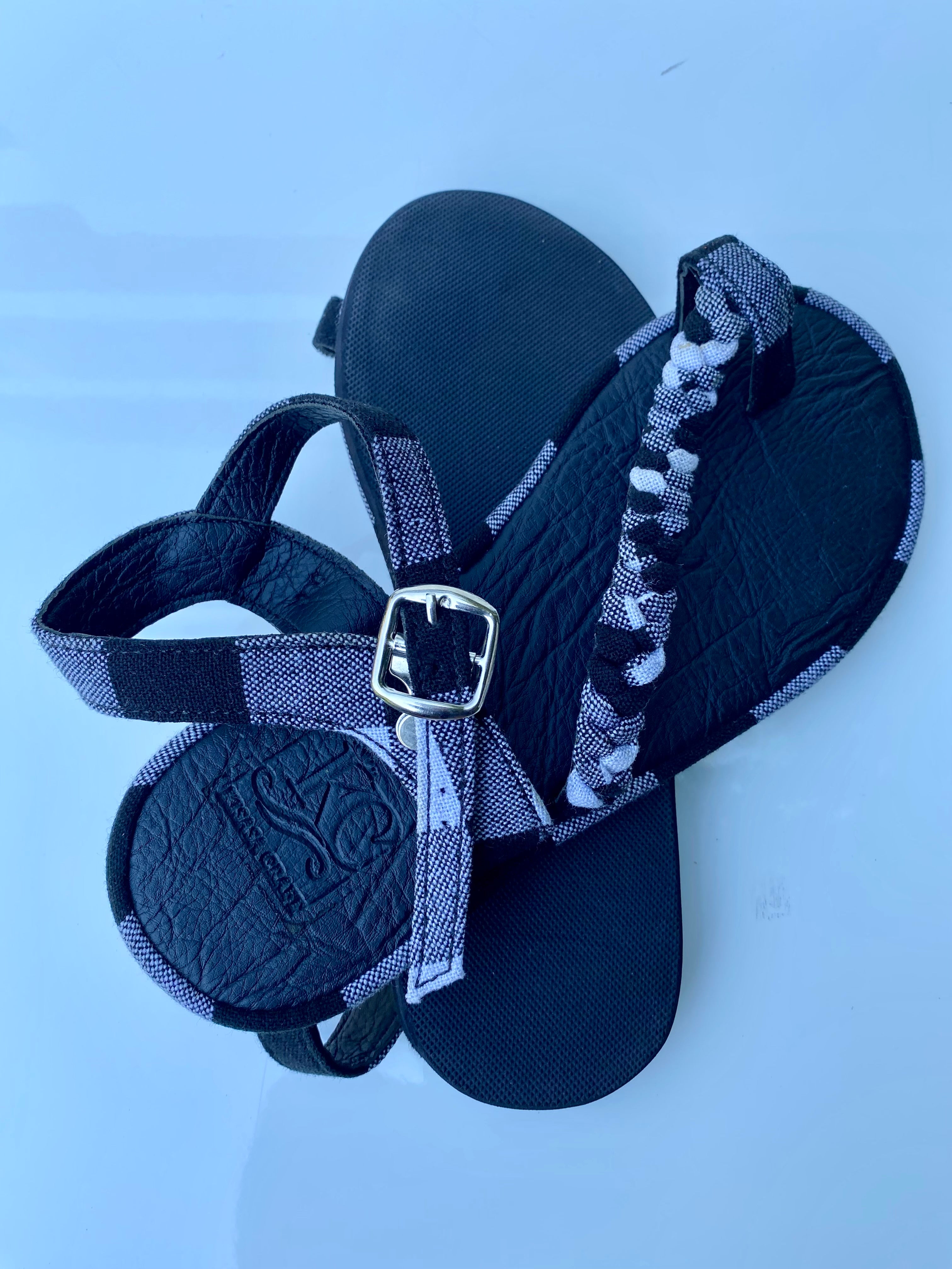 Women’s Handmade Leather Sandals – Black Woven Strap